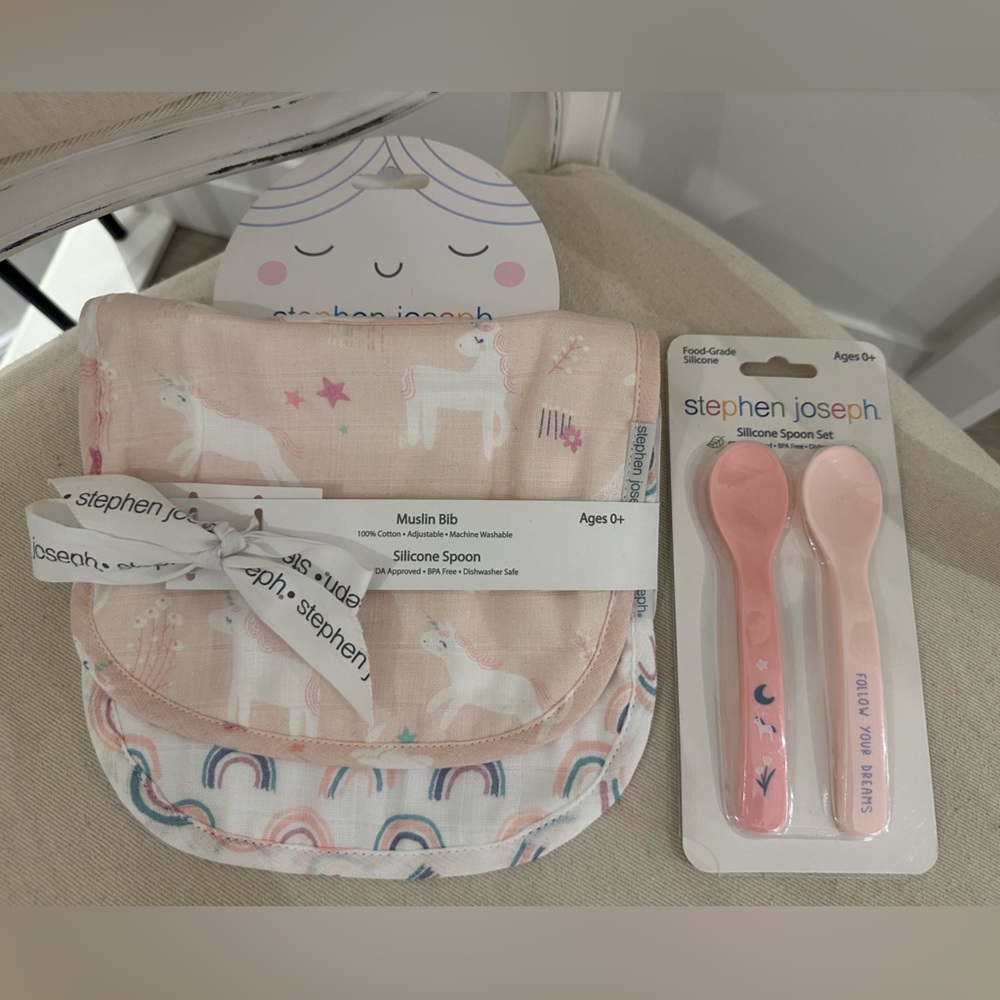 🦢 Baby Stephen Joseph Muslin Cotton Unicorn Bibs and Spoon Set Mini Bundle NWT
